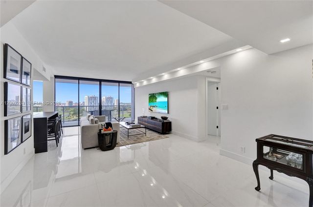 20281 E Country Club Dr 1503, Aventura, FL 33180