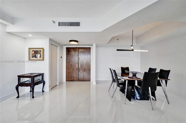 20281 E Country Club Dr 1503, Aventura, FL 33180