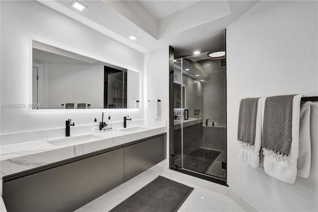 20281 E Country Club Dr 1503, Aventura, FL 33180