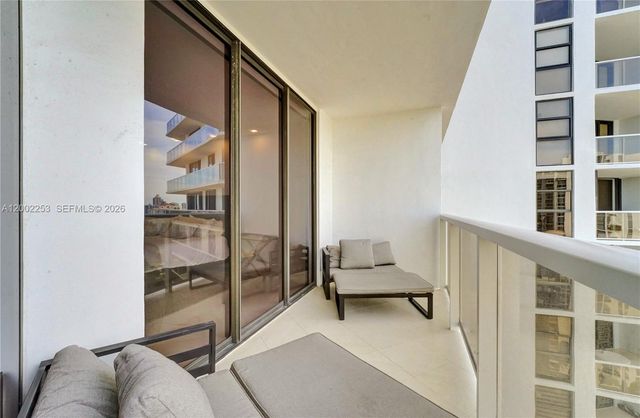 20281 E Country Club Dr 1503, Aventura, FL 33180