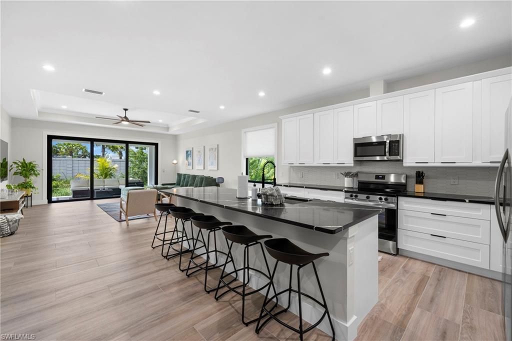 3032 Woodside AVE, NAPLES, FL 34112 — photo 3