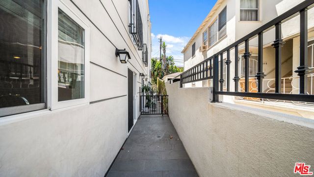 1529 S Beverly Drive 4, Los Angeles, CA 90035