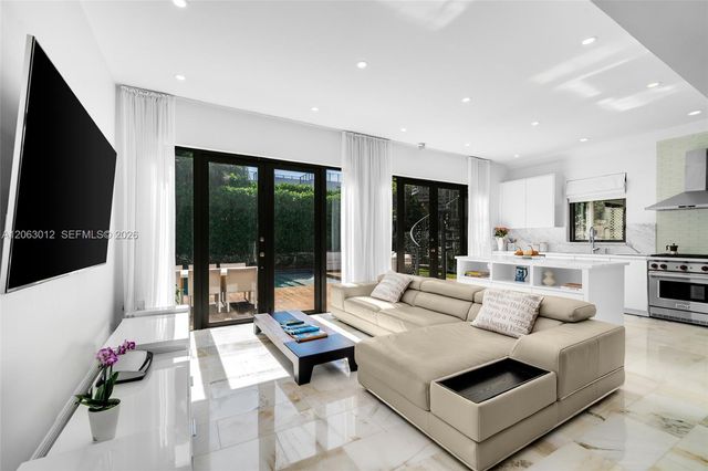 110 3rd San Marino Ter 0, Miami Beach, FL 33139