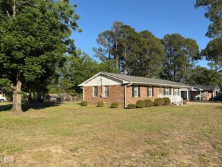 1612 Fairground Road, Dunn, NC 28334