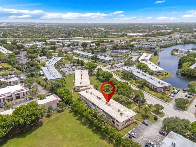 20327 NE 2nd Ave 26, Miami, FL 33179