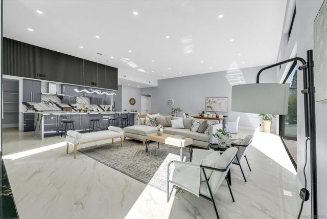 18802 Saginaw Dr, Irvine, CA 92603