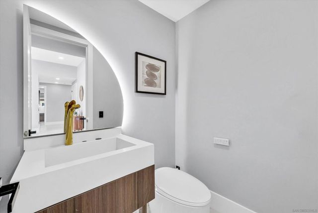 18802 Saginaw Dr, Irvine, CA 92603