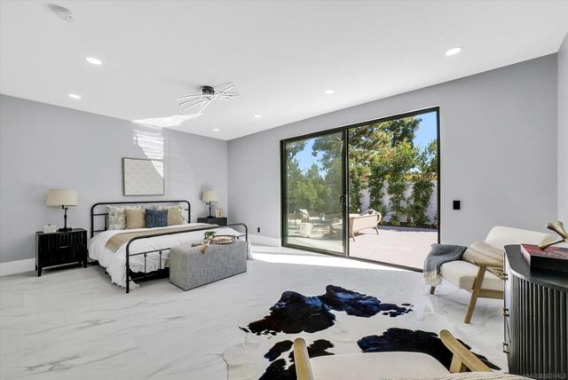 18802 Saginaw Dr, Irvine, CA 92603