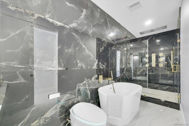 18802 Saginaw Dr, Irvine, CA 92603