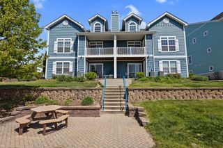 6009 S Dune Harbor Drive 203, Portage, IN 46368