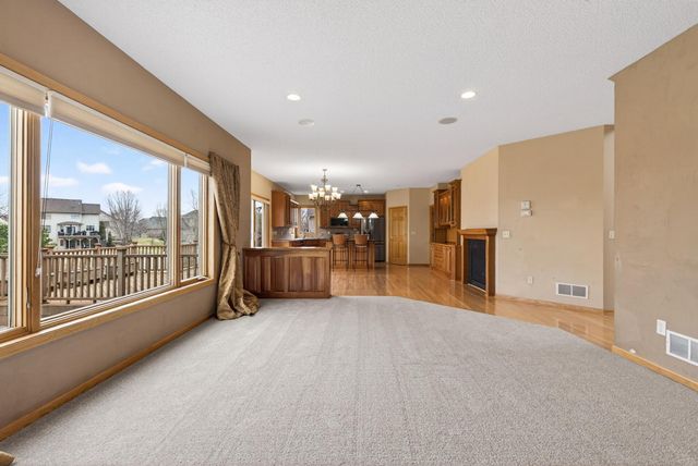 10502 Vera Cruz Drive N, Brooklyn Park, MN 55443