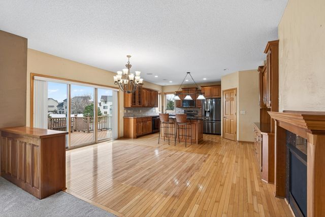 10502 Vera Cruz Drive N, Brooklyn Park, MN 55443