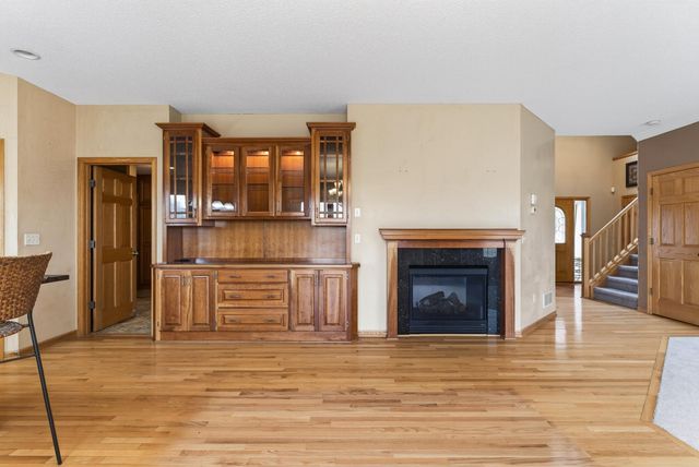 10502 Vera Cruz Drive N, Brooklyn Park, MN 55443