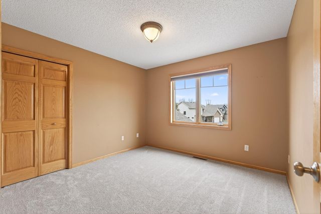 10502 Vera Cruz Drive N, Brooklyn Park, MN 55443