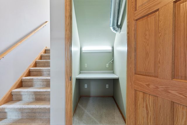 10502 Vera Cruz Drive N, Brooklyn Park, MN 55443