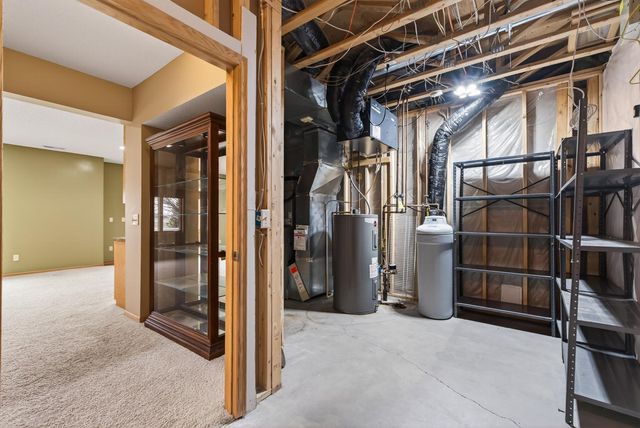 10502 Vera Cruz Drive N, Brooklyn Park, MN 55443