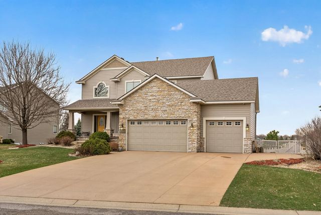 10502 Vera Cruz Drive N, Brooklyn Park, MN 55443