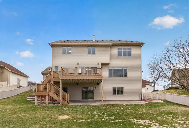 10502 Vera Cruz Drive N, Brooklyn Park, MN 55443