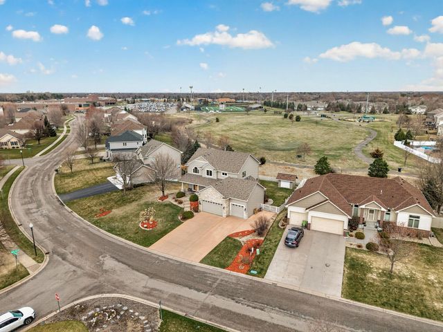 10502 Vera Cruz Drive N, Brooklyn Park, MN 55443