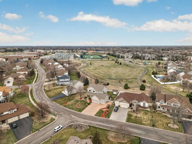 10502 Vera Cruz Drive N, Brooklyn Park, MN 55443