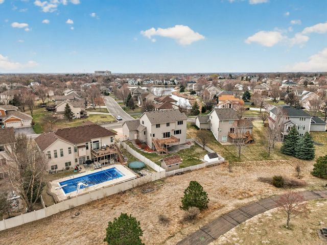 10502 Vera Cruz Drive N, Brooklyn Park, MN 55443