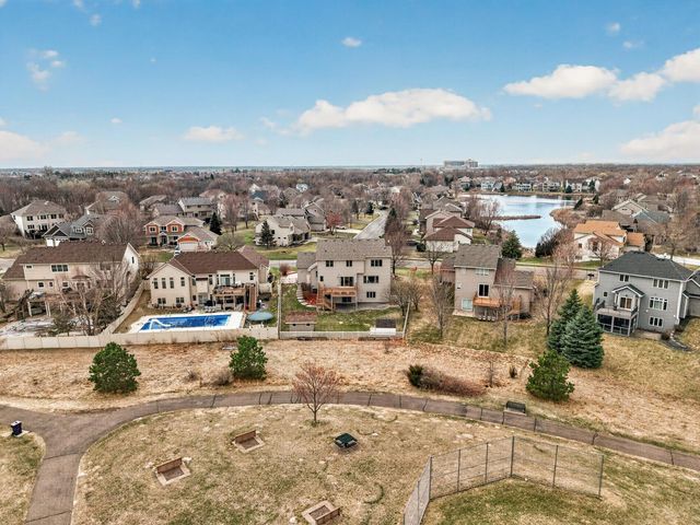 10502 Vera Cruz Drive N, Brooklyn Park, MN 55443