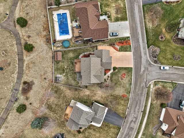 10502 Vera Cruz Drive N, Brooklyn Park, MN 55443