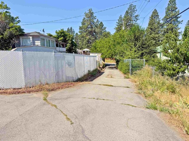 4009 E PRATT Ave, Spokane, WA 99202