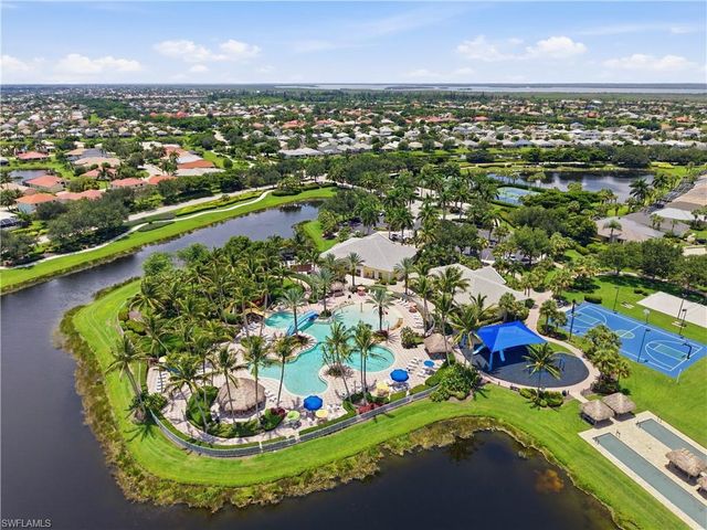 2447 Woodbourne PL, Cape Coral, FL 33991
