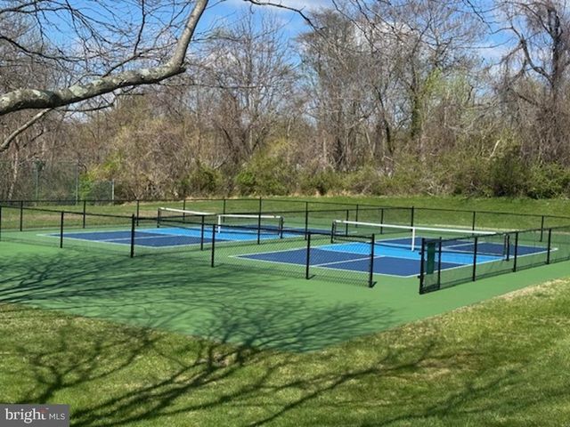 233 CAYMAN CT, Wilmington, DE 19808