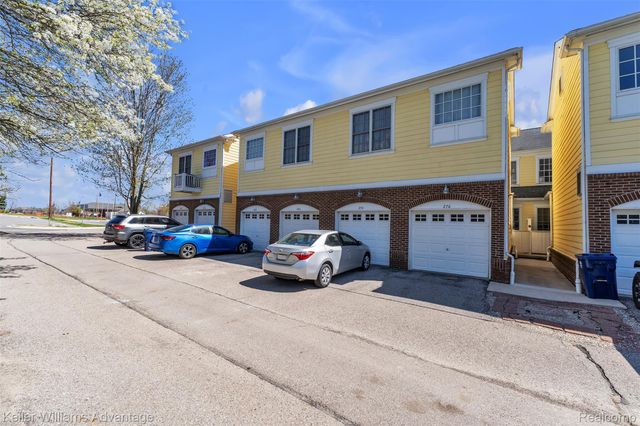 276 Constitution Street, Canton Charter Township, MI 48188