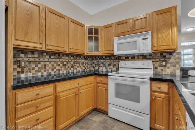 276 Constitution Street, Canton Charter Township, MI 48188