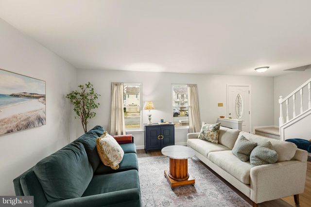 6171 ROBIN DR, Mays Landing, NJ 08330