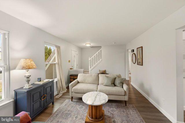 6171 ROBIN DR, Mays Landing, NJ 08330