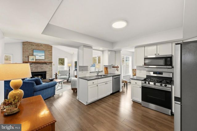 6171 ROBIN DR, Mays Landing, NJ 08330