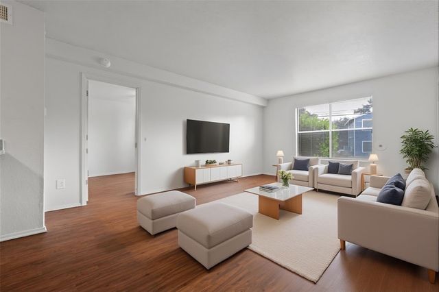 205 Craddock Ave D-2, San Marcos, TX 78666