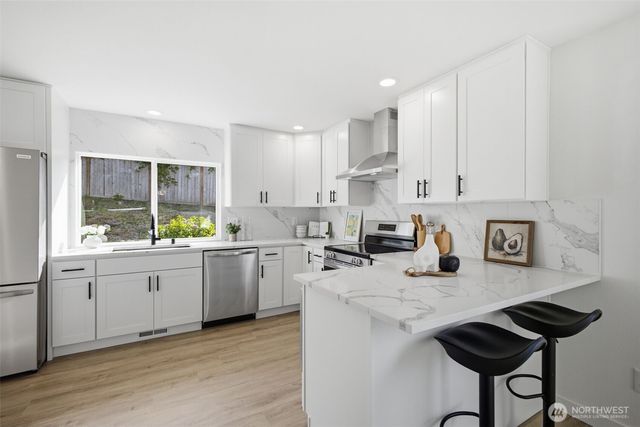 5614 Norpoint NE, Tacoma, WA 98422