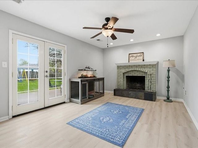 813 Valerie Lane, Gardner, KS 66030