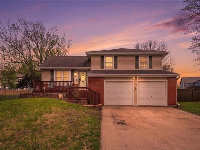 813 Valerie Lane, Gardner, KS 66030