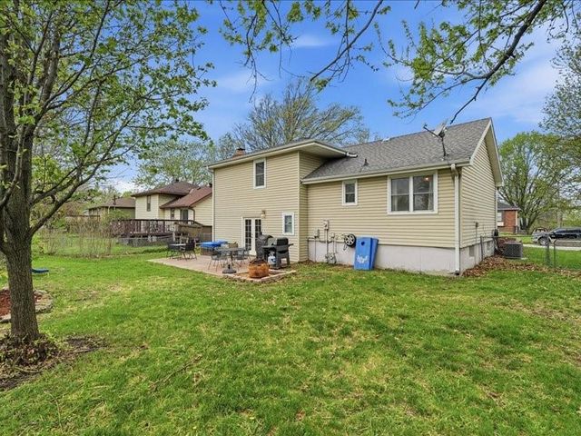 813 Valerie Lane, Gardner, KS 66030
