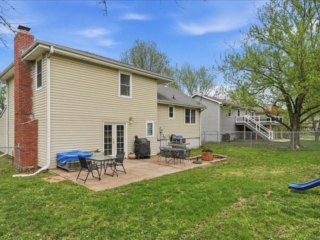 813 Valerie Lane, Gardner, KS 66030