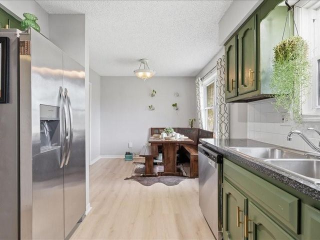 813 Valerie Lane, Gardner, KS 66030