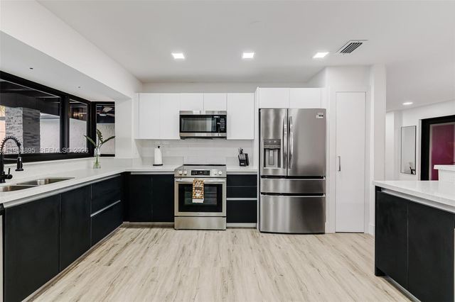 10870 SW 106th Avenue, Miami, FL 33176