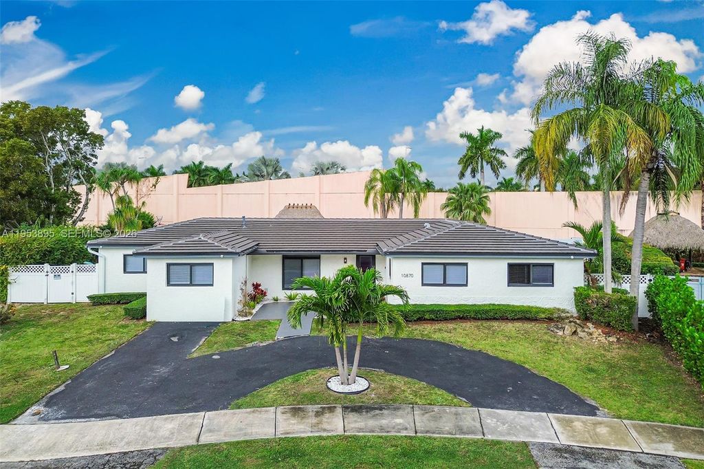 10870 SW 106th Avenue, Miami, FL 33176
