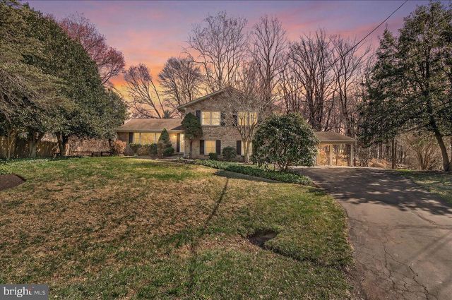 19005 PLUMMER DR, Germantown, MD 20876