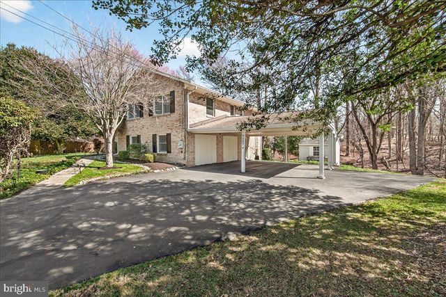 19005 PLUMMER DR, Germantown, MD 20876