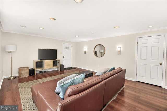 19005 PLUMMER DR, Germantown, MD 20876