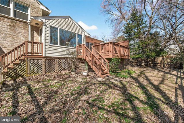 19005 PLUMMER DR, Germantown, MD 20876