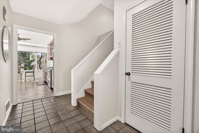 19005 PLUMMER DR, Germantown, MD 20876