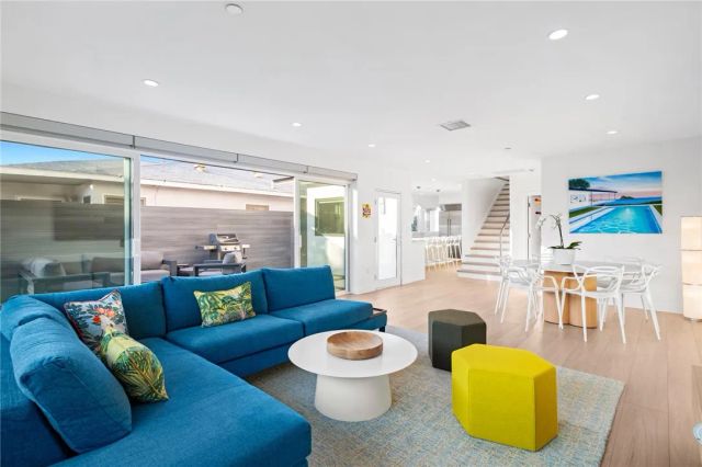 1576 E Ocean Boulevard, Newport Beach, CA 92661